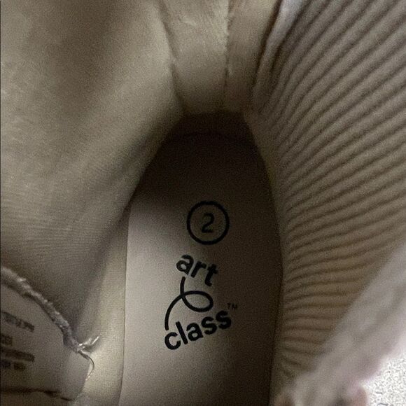 Art Class Metallic Cream Ankle Booties - Picture 2 of 6